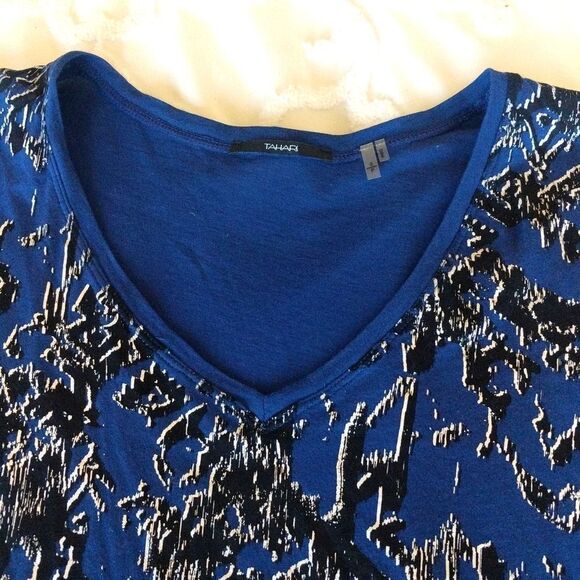 Tahari T-shirt with Foil print design - Picture 6 of 10